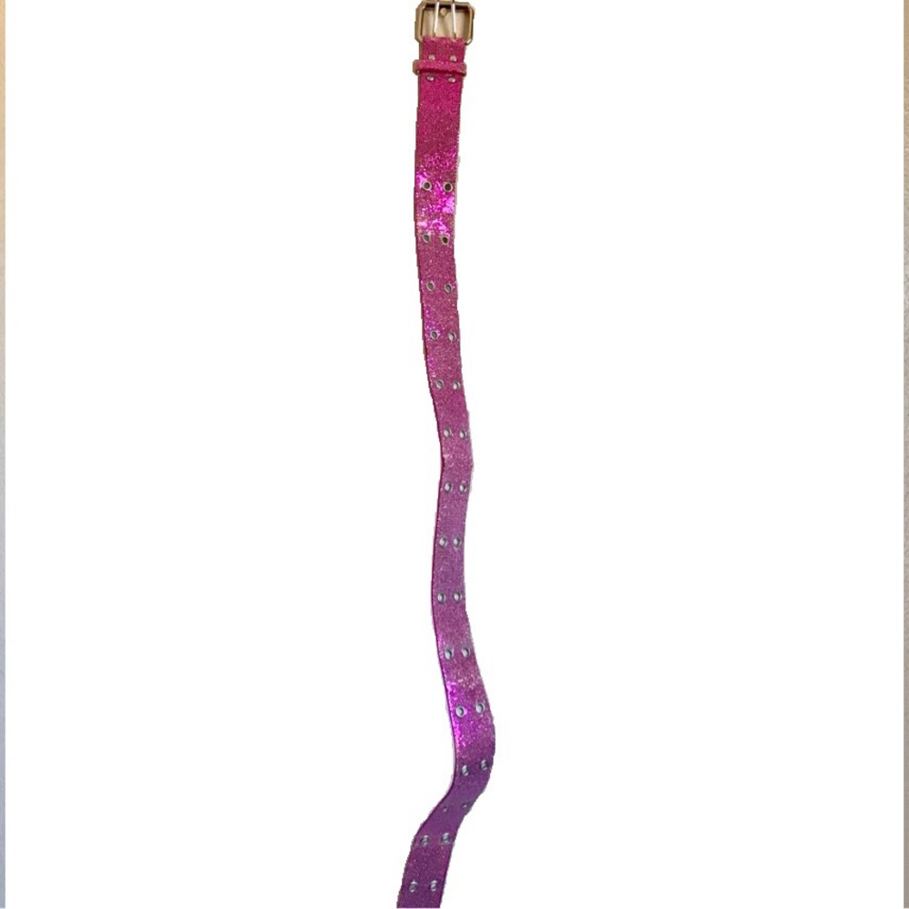 🐠 3 for $15 🐠 Child’s belt; pink, with sparkles